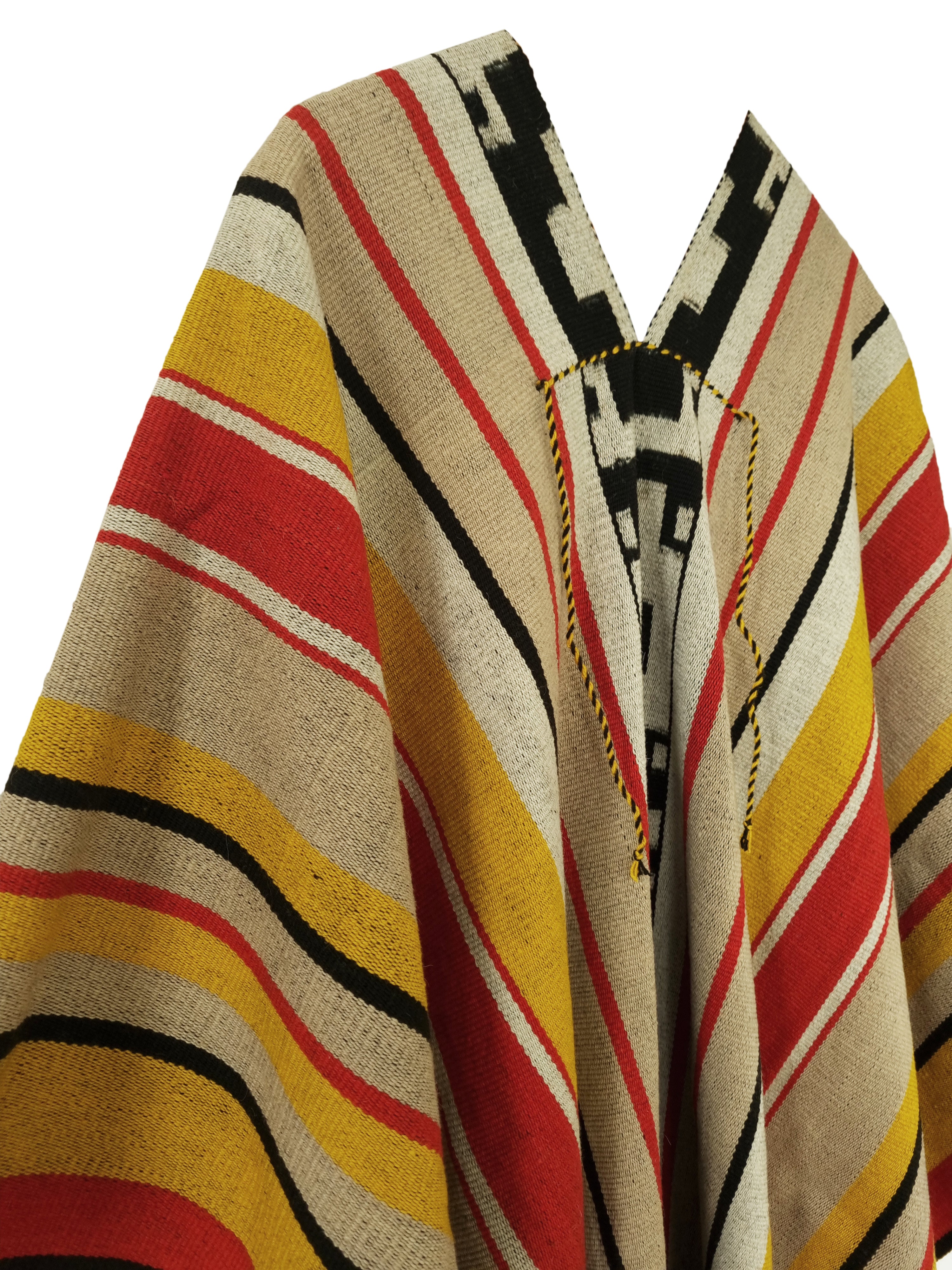Loro Huasi lamb Poncho - Vakiano