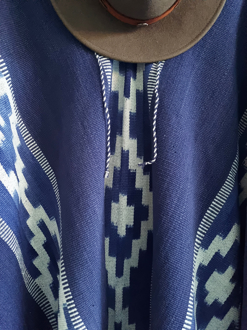 Ipizca Pampa Lamb Poncho - Vakiano