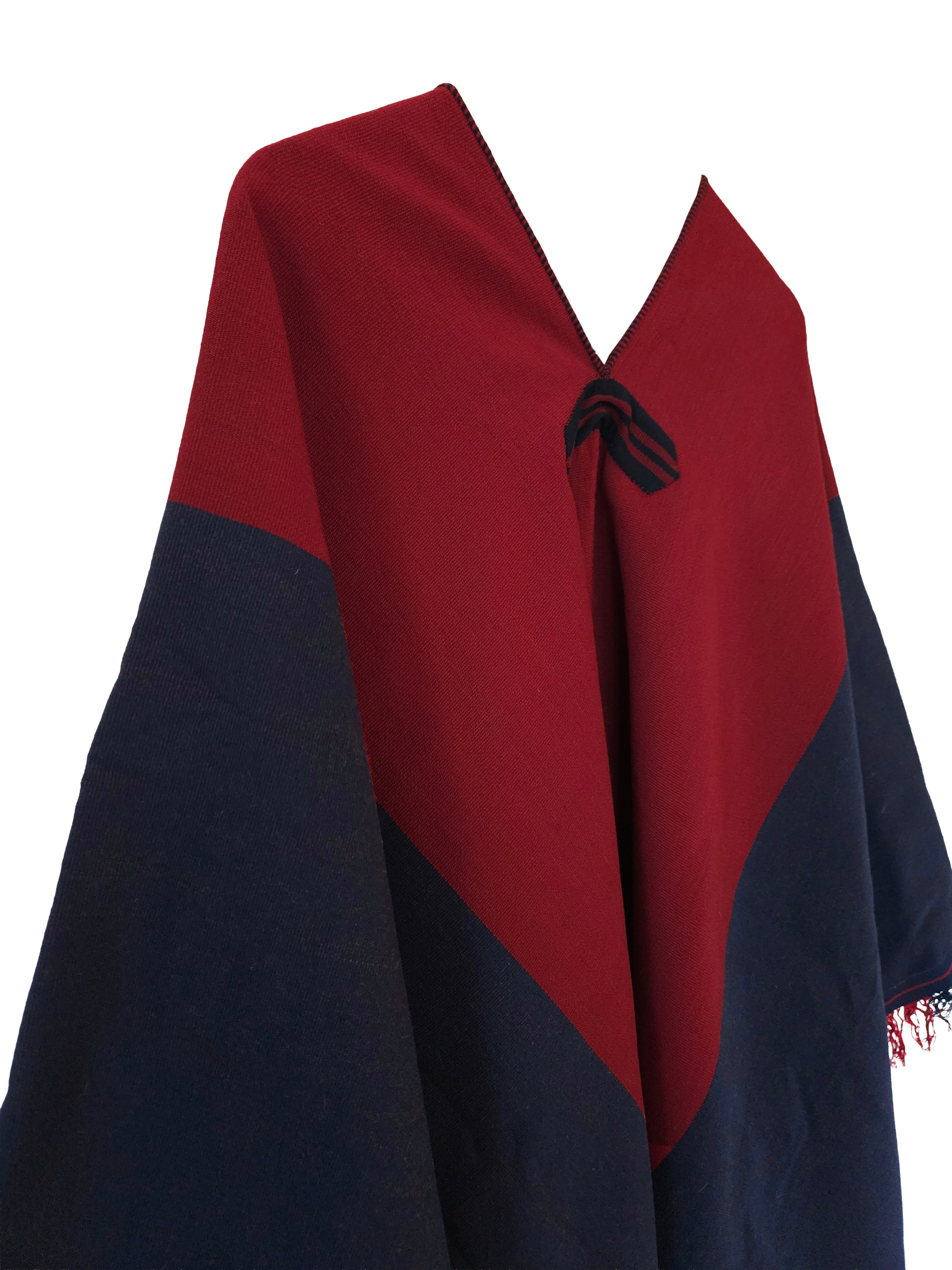 Huasi lamb Poncho