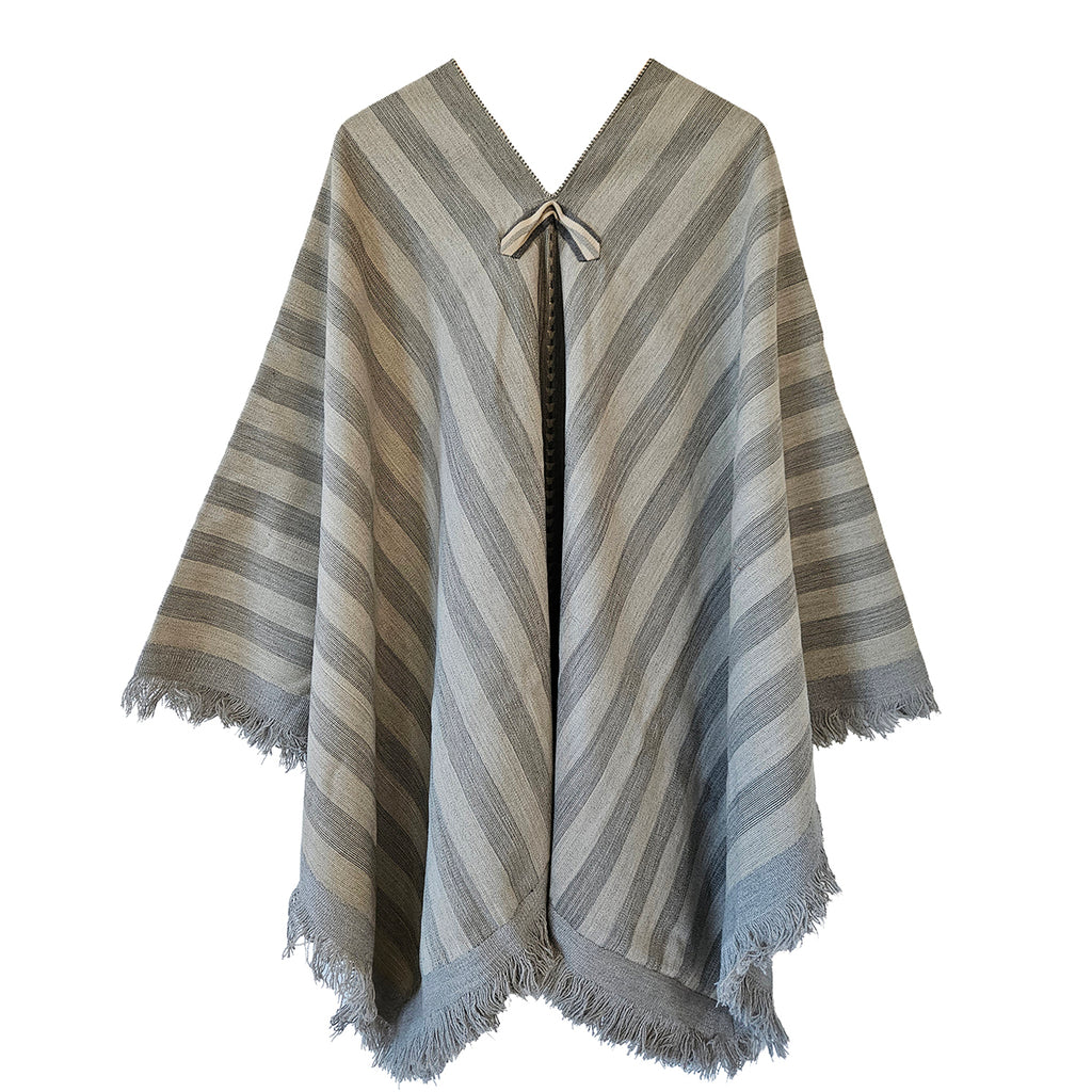 Poncho argentino de lana Malcante tejido a mano