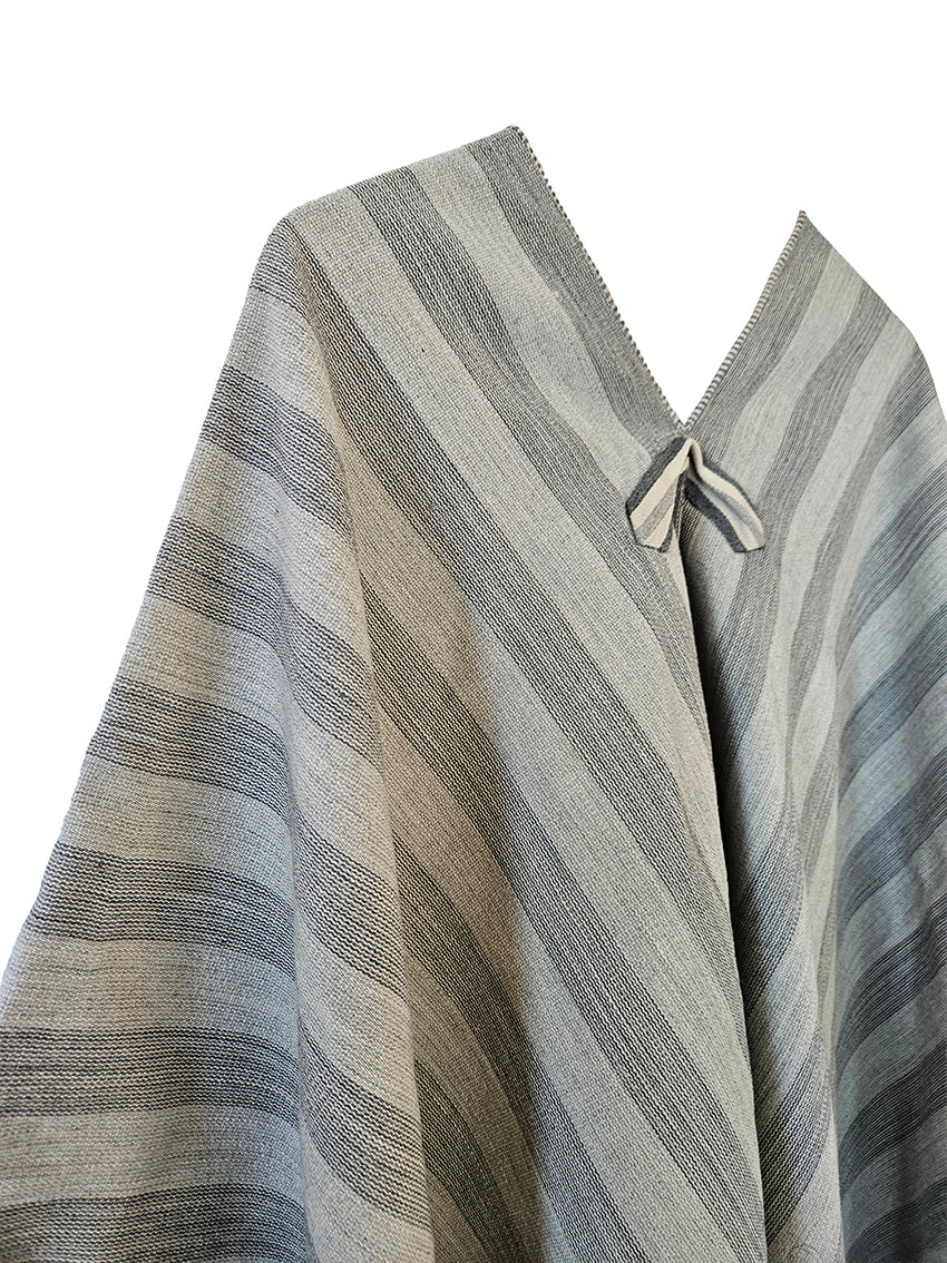 Malcante Handwoven Argentine wool Poncho