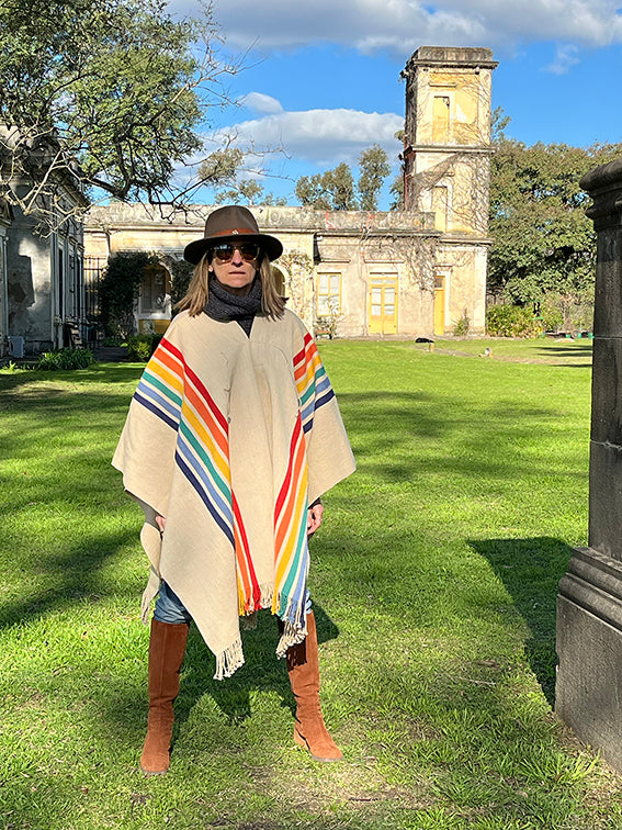 Rainbow Tradition Poncho - Vakiano