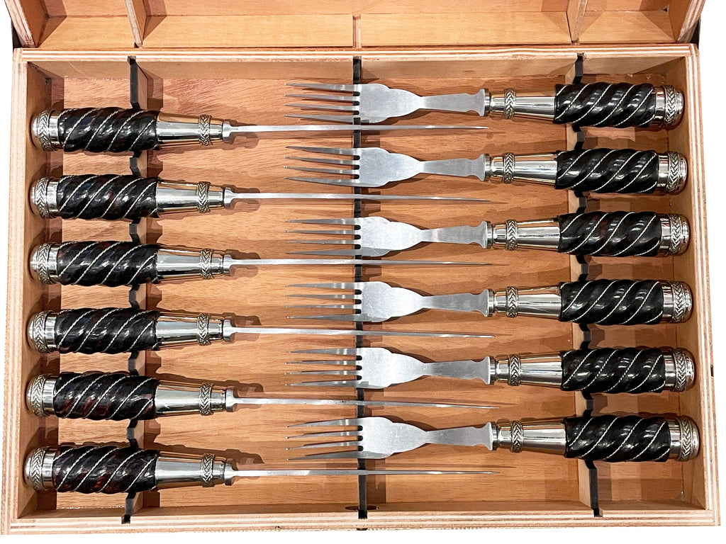 GALLONEADO WOODEN CUTLERY SET - Vakiano