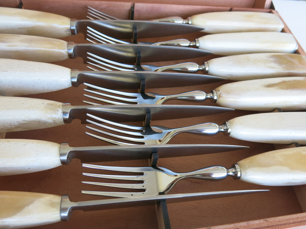 Steak cutlery set with potro bone handles